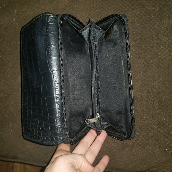 Wallet - Picture 4 of 4